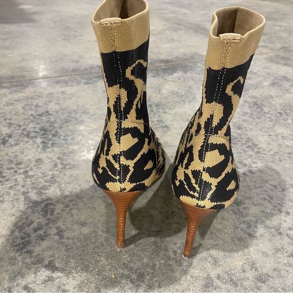 Louise Et Cie- SZ 7 Black Tan Stretch Leopard Animal Print Boot Sock - Picture 4 of 9